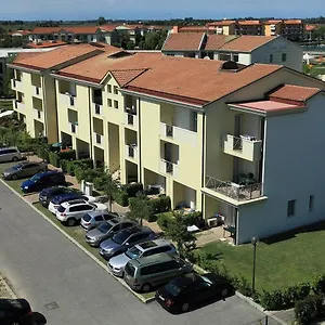 Robinia/pinetine Lido Altanea Apartman